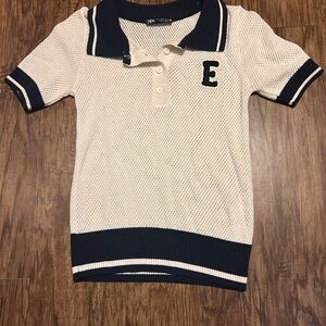 Chic Cream and Navy Knit Pullover